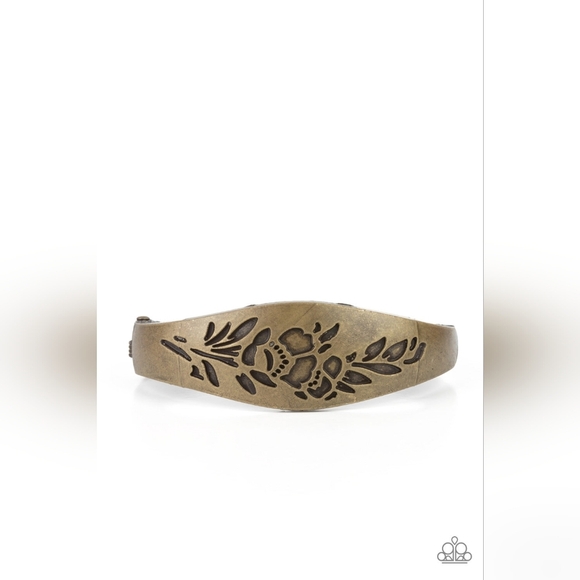 Fond of Florals Bracelet - Picture 2 of 2